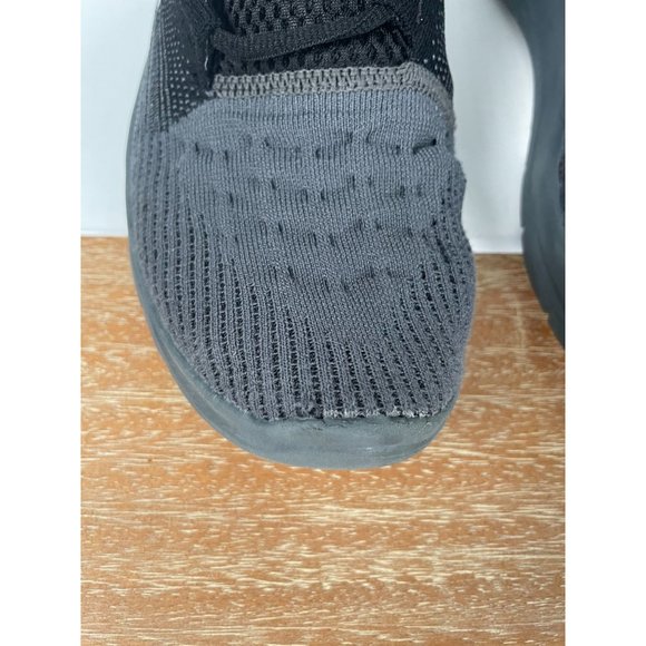 Men size 8, UNDER ARMOUR Men's Black/Gray Sneakers - Picture 4 of 7